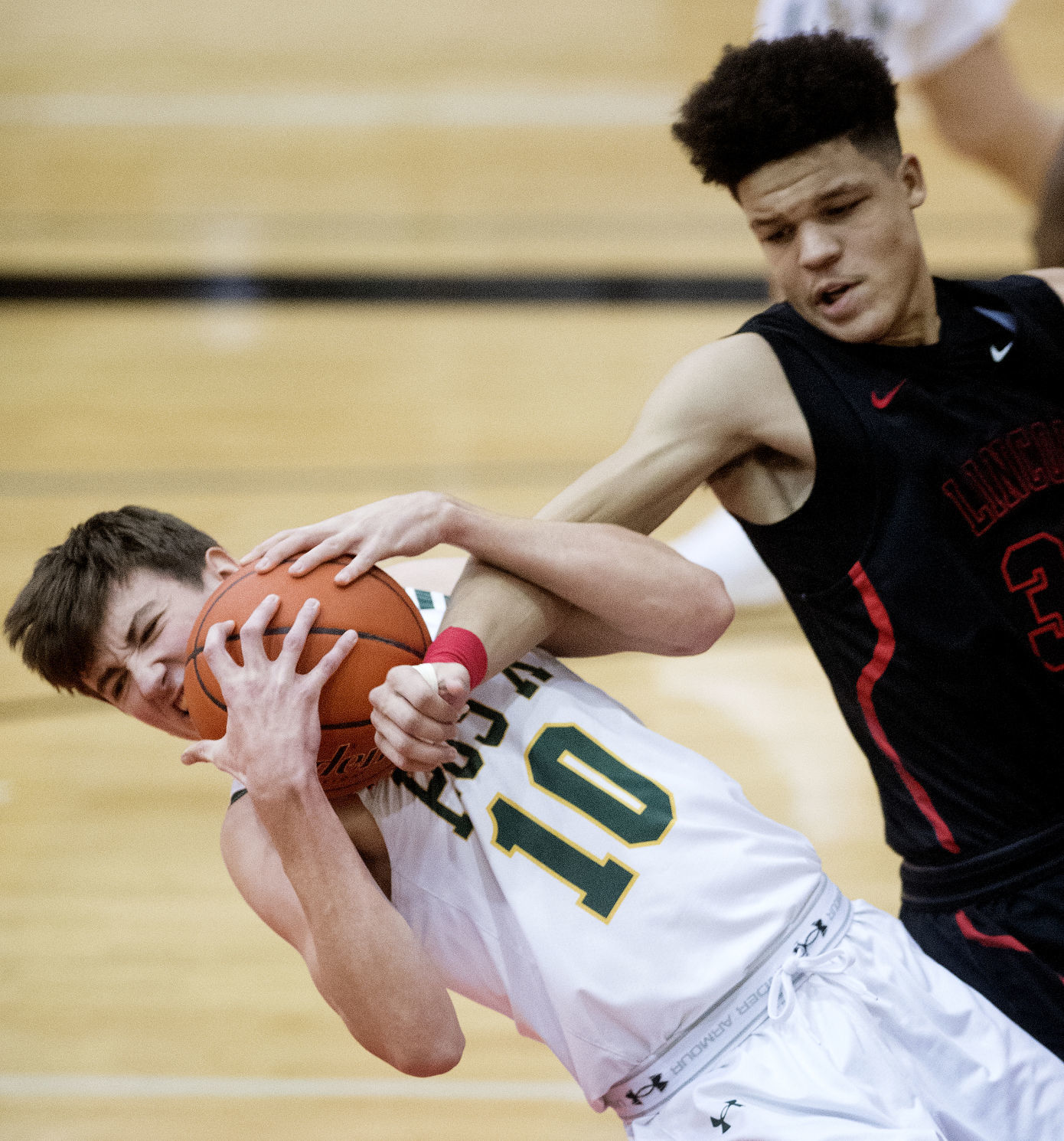 Lincoln High vs. Lincoln Pius X, 1.2